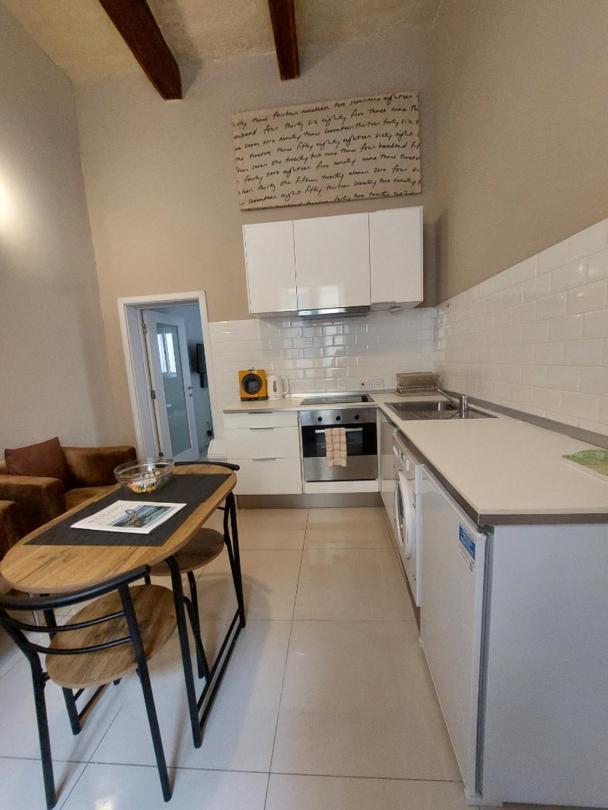 Central & Cozy - 1 Bedroom Apartment วัลเลตตา ภายนอก รูปภาพ